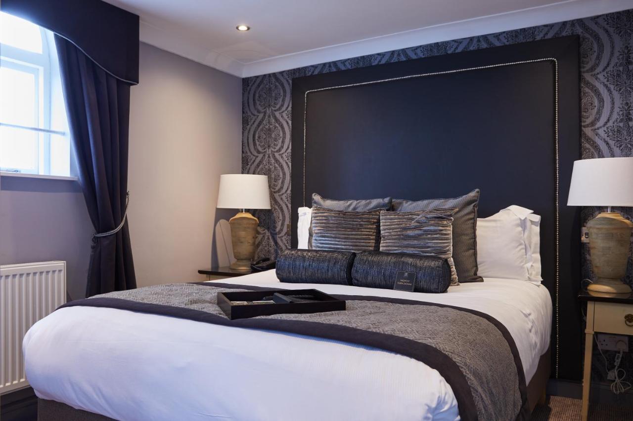 Worldhotels Distinctive Woughton House Hotel Милтон-Кейнс Экстерьер фото