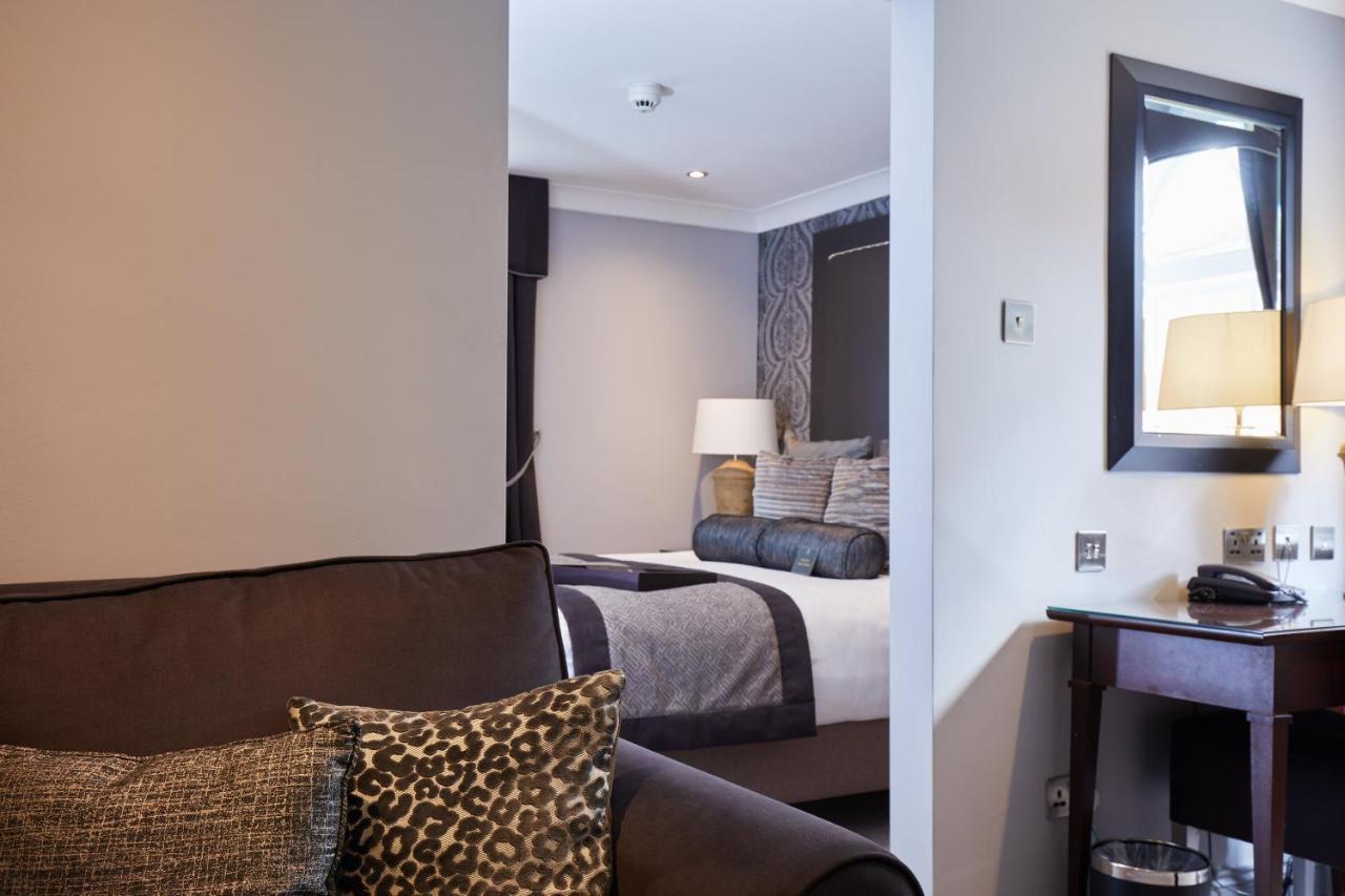 Worldhotels Distinctive Woughton House Hotel Милтон-Кейнс Экстерьер фото
